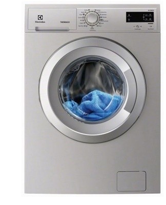 Cleaning the filter and its mesh also requires care and precision.