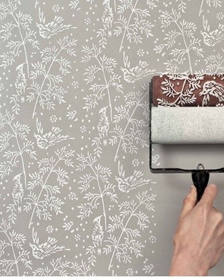 There are many types of wallpaper that can be used for painting.
