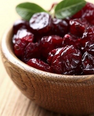 The shelf life of dried or dried cherries is significantly increased.