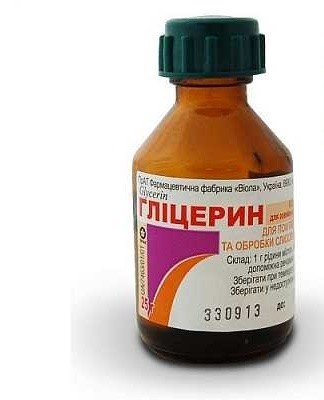 The agent is heated, after which it is applied to the stain and waits for the dirt to disappear.