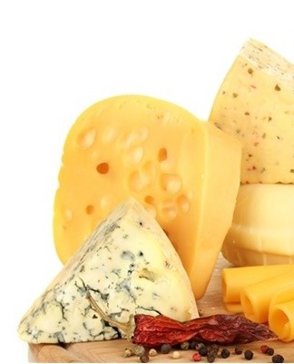 Hard cheeses and smoked meats are not stored on the same shelf.