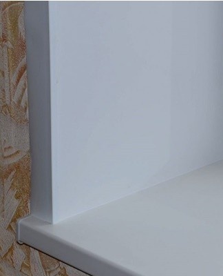 The starting plastic profiles are attached to the frame with self-tapping screws, starting from the upper opening.