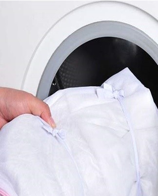 Silk: 30°C, 55 minutes, maximum load 1-1.5 kg.