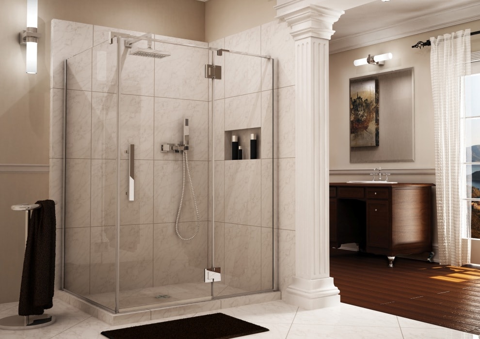 Thanks to the mirror integrated in the cockpit, you can apply masks to your face and shave.