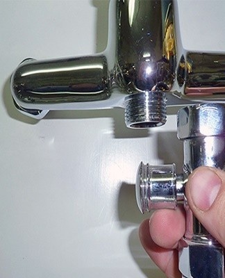 Rules for the step-by-step repair of the shower switch in the mixer