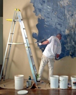 How to properly paint the walls in an apartment with textured paint with your own hands, methods and patterns