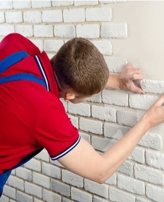 How to make an imitation of a plastered brick wall with your own hands