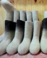 Is it possible and how to properly wash felt boots at home, the best cleaning agents