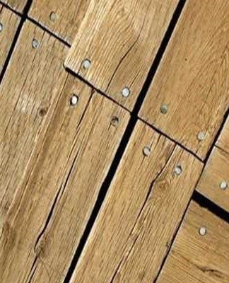  At the same time, natural raw materials are damaged faster than artificial ones.