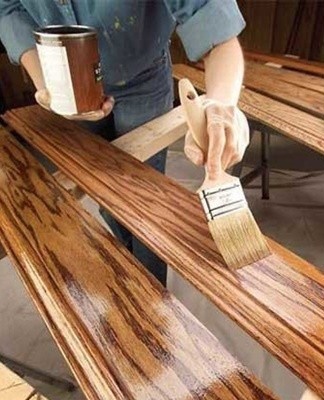 Impregnation with wax or acrylic will help to harmoniously fit the staircase into the interior when decorating a house in the ethnic Russian style.