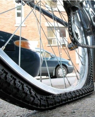 Finding the puncture site can be difficult.