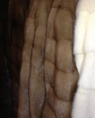 When you store a folded fur coat, it will definitely wrinkle.