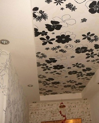 To stick to the ceiling with such a panel, you will need the help of an additional person.