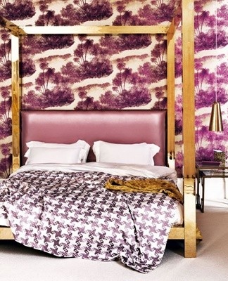 Many people choose wallpaper with floral prints.
