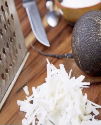 The finished composition is sent to a dark cool place, for example, to a refrigerator.