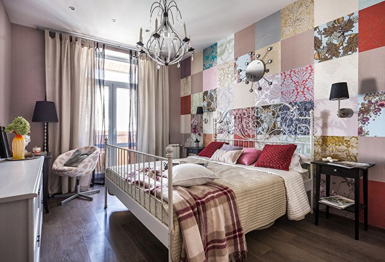 It is a delicate and cute design that is suitable for the bedroom.