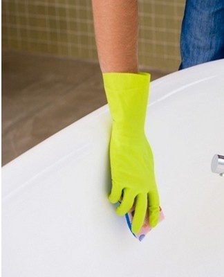 In order not to accumulate a lot of dirt in the jacuzzi, it is necessary to carry out preventive cleaning.