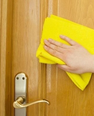 Doors should be washed with a sponge or cloth.