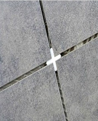For ordinary floor tiles, crosses are suitable, the thickness of which is 5 millimeters.