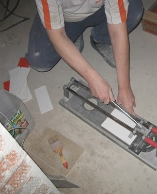 When laying parquet, it is often necessary to trim it.