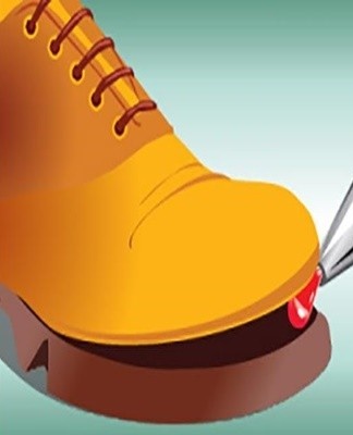 The best ways to quickly repair the soles of your shoes if they are cracked