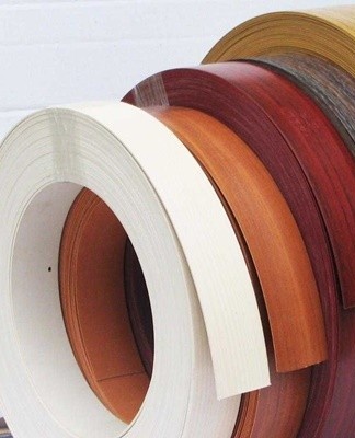 The 3D effect on the edge adds beauty and continues the pattern of the main cabinet.