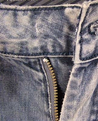 instead of special accessories, it is allowed to put an ordinary button.