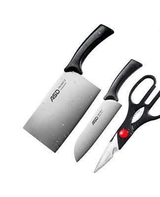 These tools are needed to cut the patch fragments.