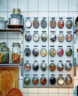 To ensure proper storage of seasonings, you need to choose the right container for them.