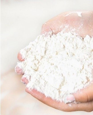 Talc or starch is ideal for cleaning light-colored suede garments.