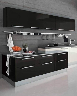 If there is little sunlight in the room, it is recommended to decorate the walls in a warm color scheme.