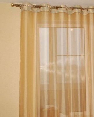 It will not be superfluous to remember such qualities of textiles as practicality and functionality.