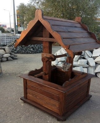 The panels are placed vertically or horizontally.