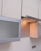 How to properly install a hood in the kitchen, types of devices and the choice of distance