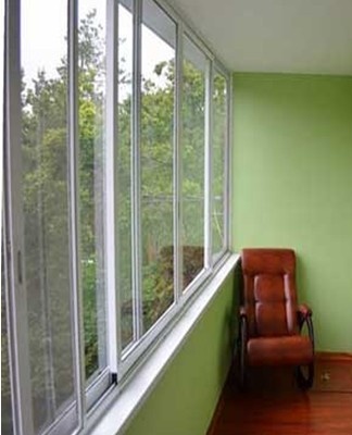 Of the minuses of the latex variety, it is worth highlighting the low resistance to temperature changes.