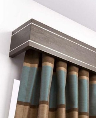 By the type of surface, matte and glossy products are distinguished.