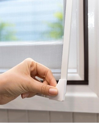 Before starting work, you need to carefully inspect the mesh.