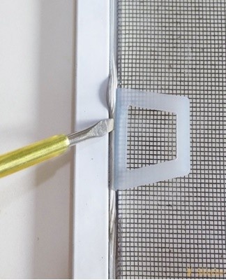 In order for the mosquito net to last as long as possible without repair, it is advisable to remove it for the winter.