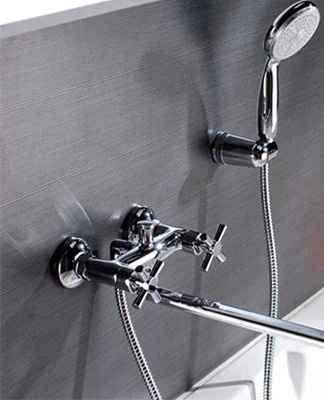 The water regulation is carried out with a single lever.