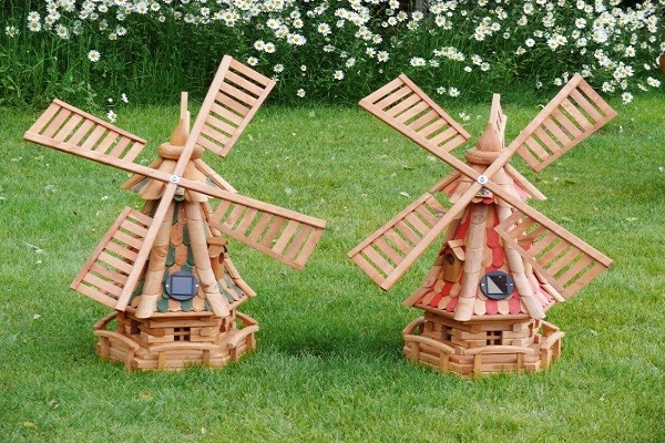 How to make a decorative windmill for a garden with your own hands, drawings and views