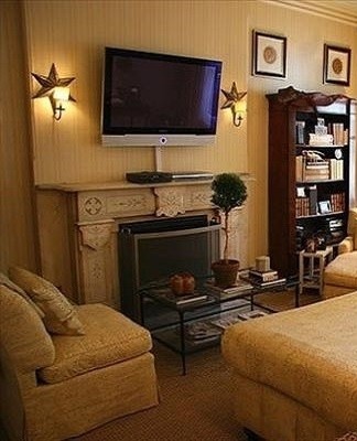 Huge plasma in front of the bed or on the ceiling