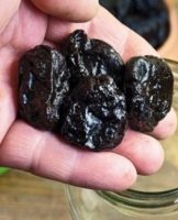 How to properly store prunes at home, the best ways and possible problems