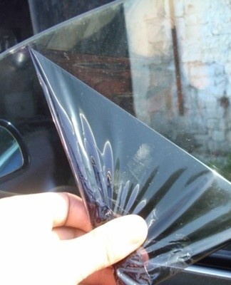 It is possible to facilitate the removal of glue even at the stage of dismantling the film.