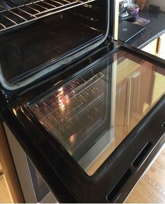 It is necessary to repair the oven door when this element does not fit tightly against the body of the appliance.