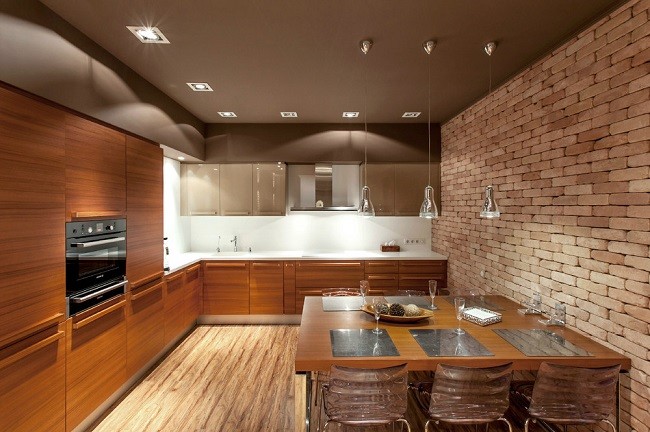 For the orientation of the loft, it is important to have an empty space near the walls.