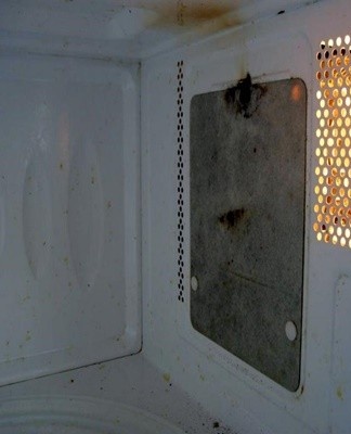 The microwave oven must be prepared for repair work.