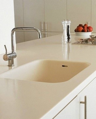 To restore a coating with large defects in the form of chips, it is recommended to use patches.