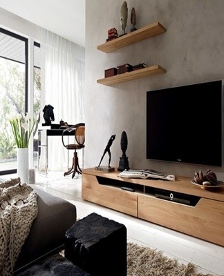 Installing the TV in front of the windows is unjustified from a functional point of view.