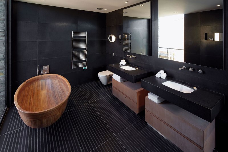 black bath