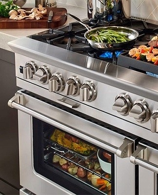  Owners are obliged to first conclude an agreement with the gas service, after which the stove is connected to the network.